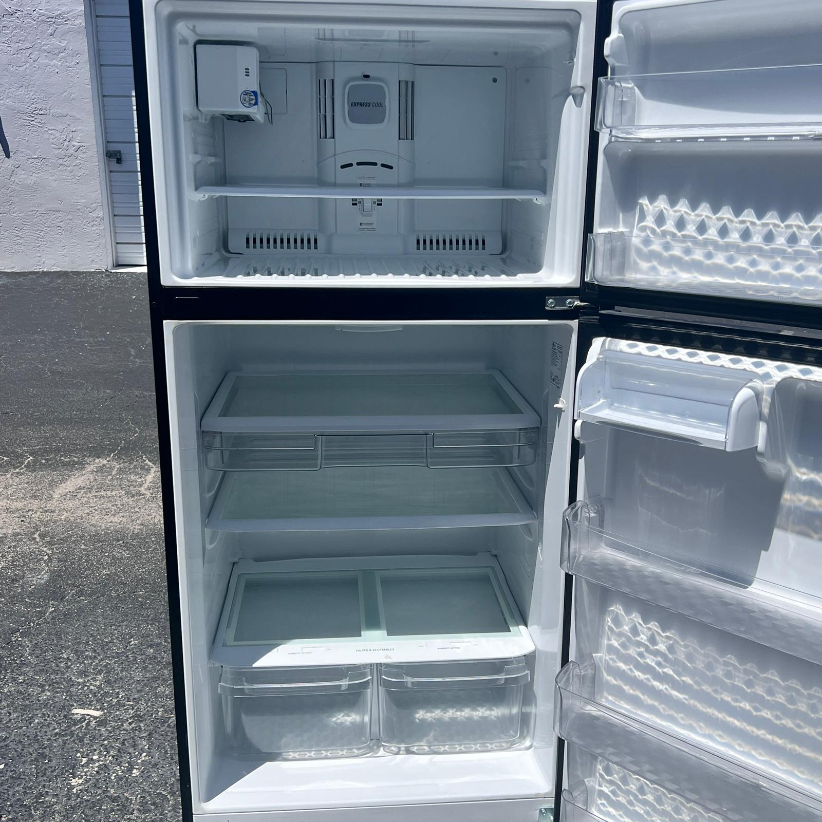 LG Black Top and Bottom Refrigerator LG Black Top and Bottom Refrigerator
